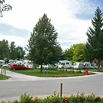& Hotel 3*