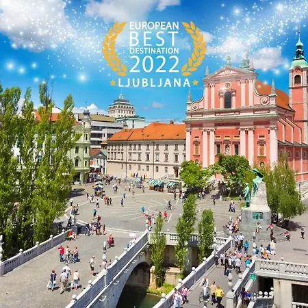 Szálloda &
